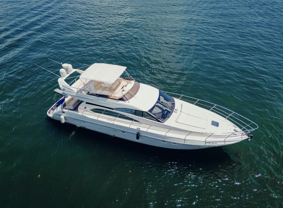 Azimut 62ft Yacht $1600 | Miami 85 Foto 8 14 23 3 10 28 p.m