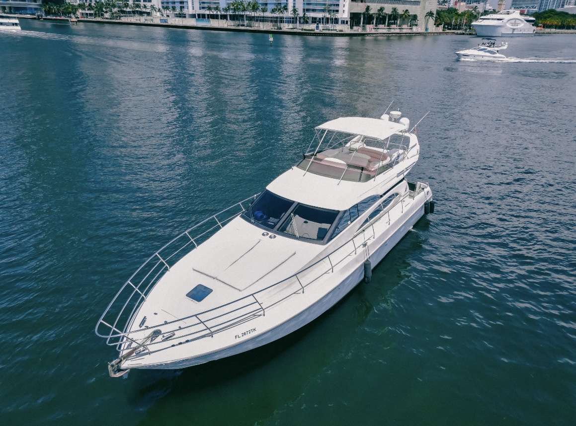 Azimut 62ft Yacht $1600 | Miami 88 Foto 8 14 23 3 10 31 p.m