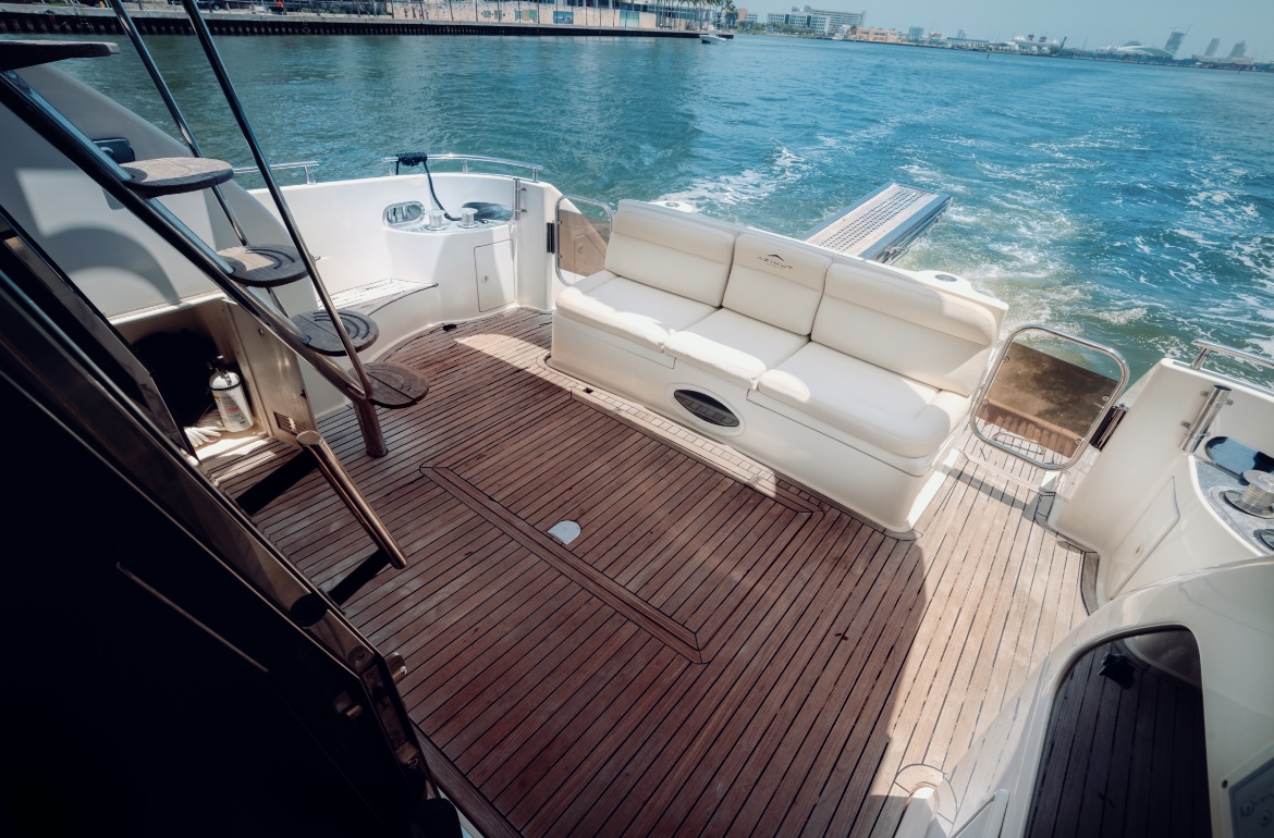 Azimut 62ft Yacht $1600 | Miami 101 Foto 8 14 23 3 10 49 p.m