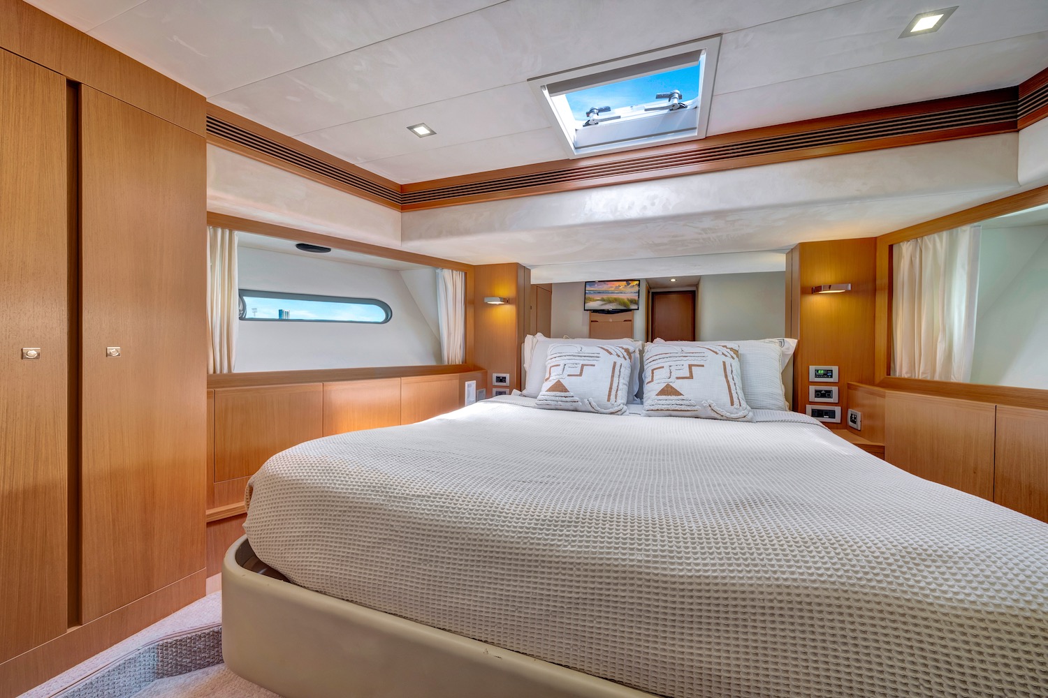 Ferretti 95ft Yacht $3200 | Miami 108 IMG 20240618 WA0010