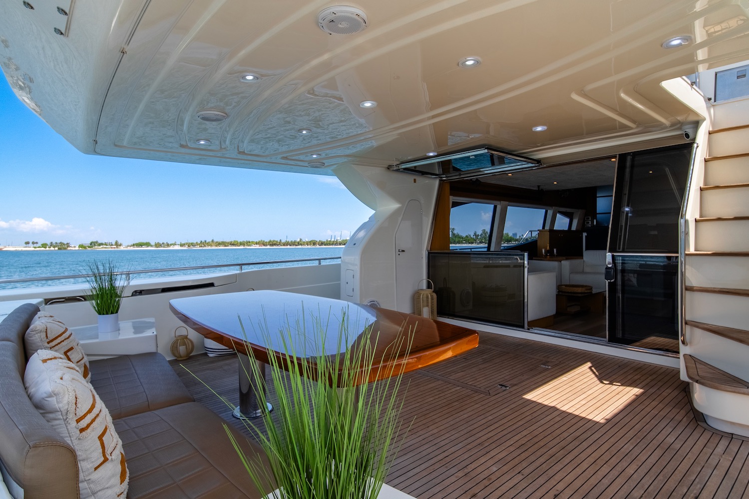 Ferretti 95ft Yacht $3200 | Miami 98 IMG 20240618 WA0017