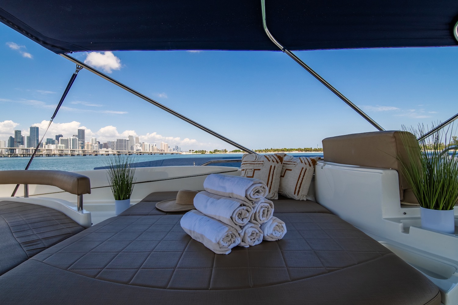 Ferretti 95ft Yacht $3200 | Miami 97 IMG 20240618 WA0019