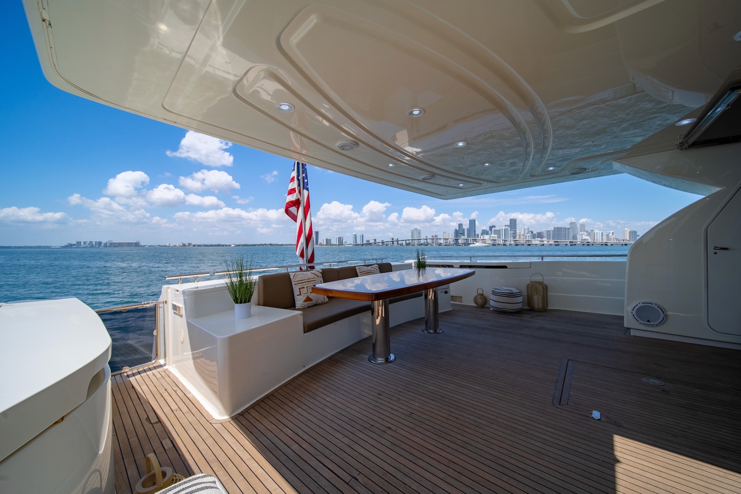 Ferretti 95ft Yacht $3200 | Miami 95 IMG 20240618 WA0023